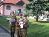 W Andrychowie kwestują na cmentarzu wolontariusze