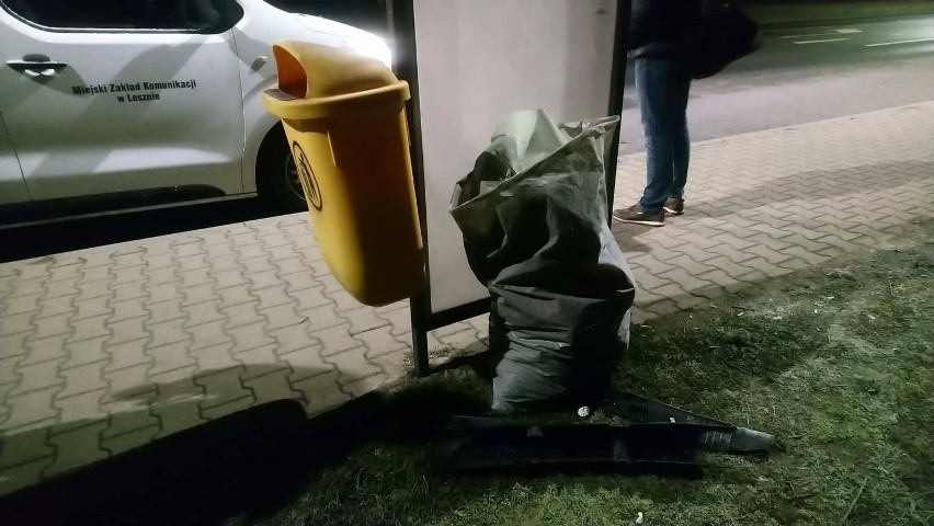 Leszno. Masowe podrzucanie śmieci w mieście. Znikną uliczne kosze jak na Przylesiu? [ZDJĘCIA]