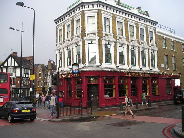 Pub Camden Town w Londynie