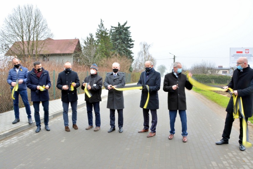 Zmodernizowana ulica Jarzębinowa w Leźnie oficjalnie otwarta