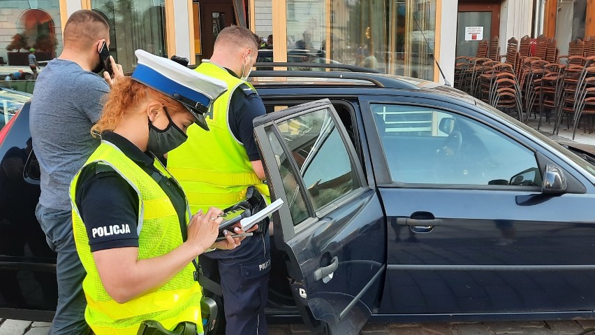 Pijany kierowca wjechał ciężarówką pod ratusz w Kaliszu