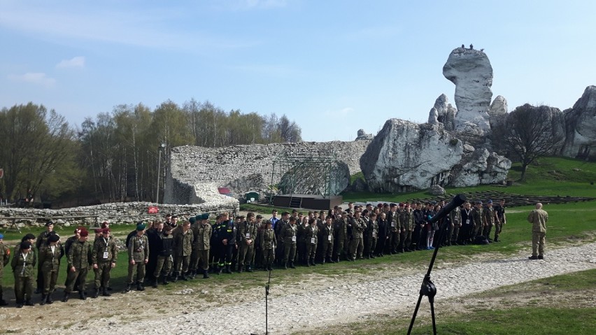 Uczniowie ZSDiOŚ w Radomsku na turnieju klas mundurowych