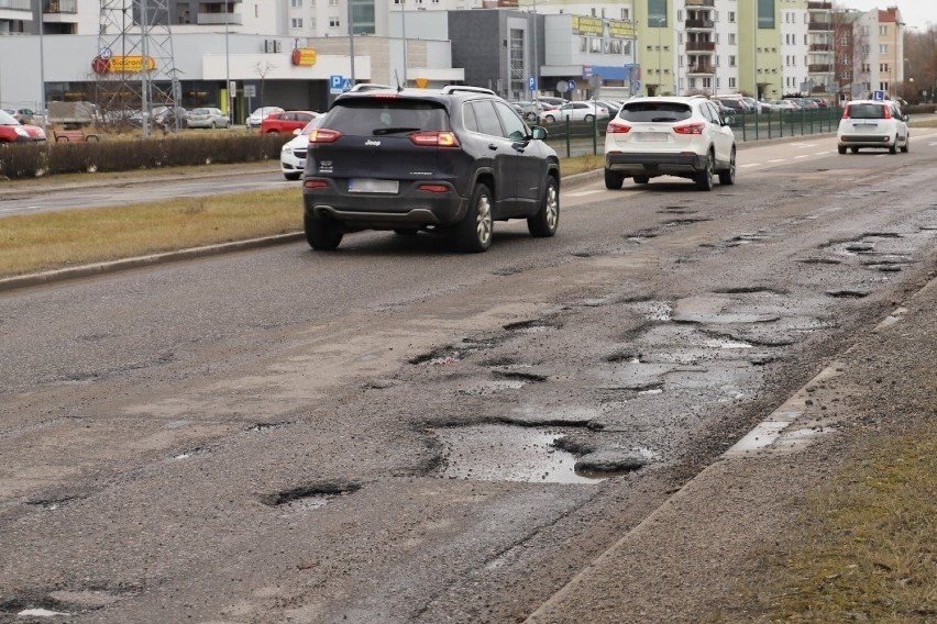 Jest przetarg na wylanie asfaltu na ostrołęckiej obwodnicy i przebudowę skrzyżowania z ul. Sikorskiego. 17.05.2022