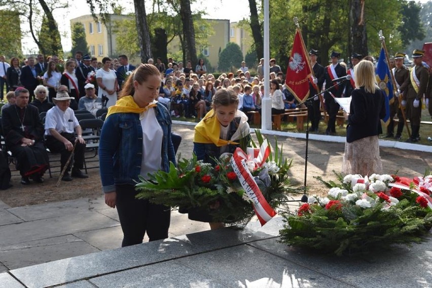 Obchody 79. rocznicy bitwy nad Bzurą w Walewicach [Zdjęcia]