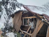 W Wilkowicach w powiecie bielskim osunął się dach domu. Ewakuowane zostały dwie kobiety 