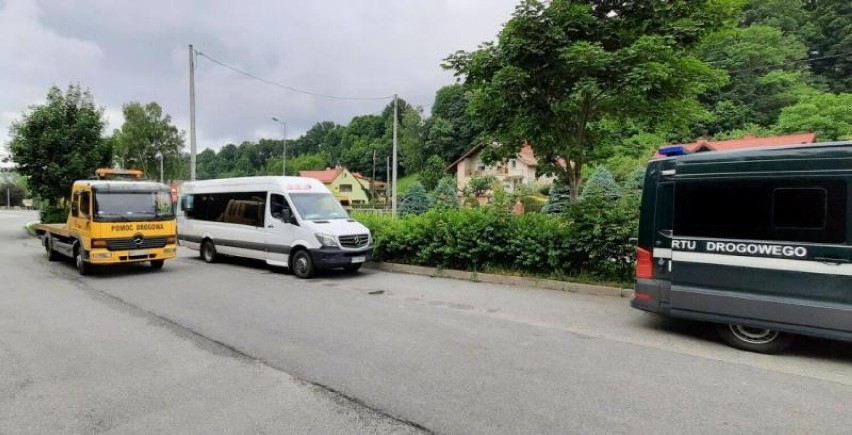 Niczego się nie nauczył. Po dwóch tygodniach od zatrzymania, autobus jeździł z tymi samymi usterkami 