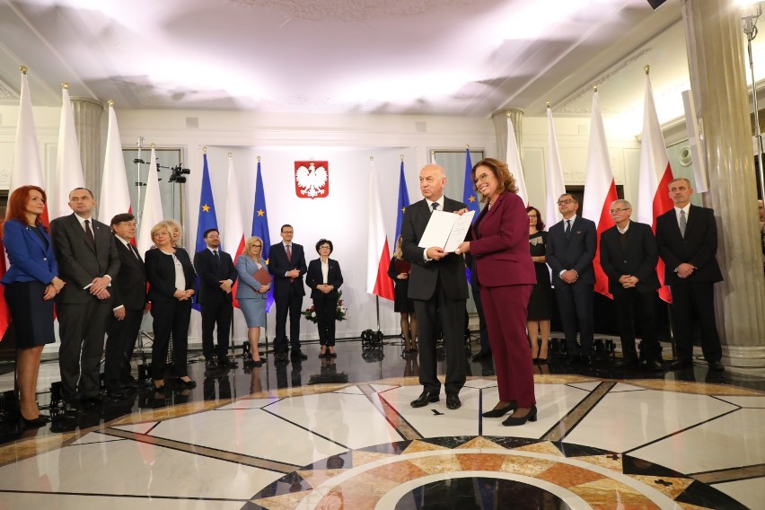 Paweł Rychlik i Beata Mateusiak-Pielucha odebrali zaświadczenia o wyborze na posła [FOTO]
