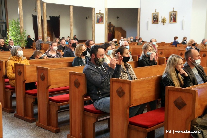 Wyjątkowy koncert w kościele świętej Barbary w Staszowie - Alleluja! Przyjdź Duchu Święty! (ZDJĘCIA)