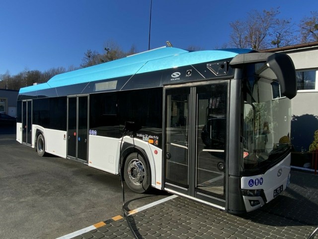 Bydgoscy drogowcy zapraszają pasażerów do jazdy testowym autobusem elektrycznym, który będzie kursował na linii autobusowej nr: 57 i 83 od środy, 21 lutego do wtorku, 27 lutego.