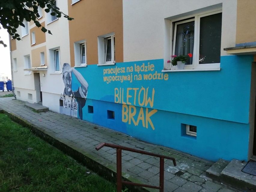 GORZÓW WLKP. Na Słonecznej pojawił się nowy mural. W rolach głównych: Muza, Jan Himilsbach i... Pan Kleks [ZDJĘCIA]