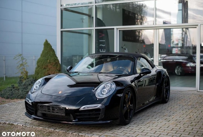 Porsche 911 Turbo...