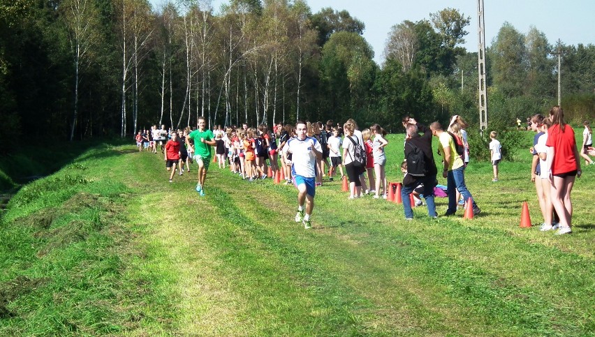 Mistrzostwa powiatu w biegach przełajowych Zagórzany 2014