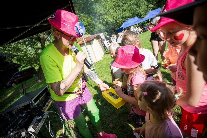 Wielki piknik integracyjny Fundacji Iskierka w chorzowskim skansenie "Iskierka zdobywa kosmos" ZDJĘCIA