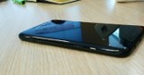 Samsung Galaxy S7 edge w kolorze Glossy Black na zdjęciach