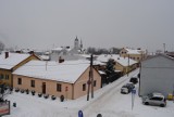 Zima nie odpuszcza. We Włoszczowie we wtorek znowu napadało śniegu. Zobaczcie zdjęcia