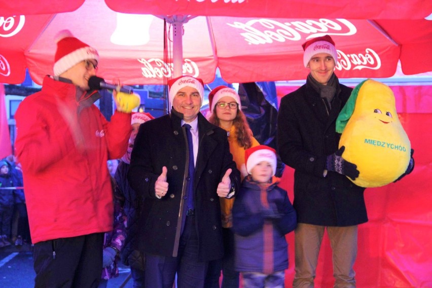 Ciężarówka Coca - Cola w Międzychodzie 20.12.2018

Zielona...