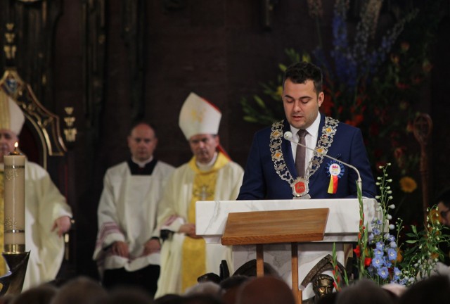 Prezydent Mariusz Chrzanowski czytał drugie czytanie podczas mszy świętej