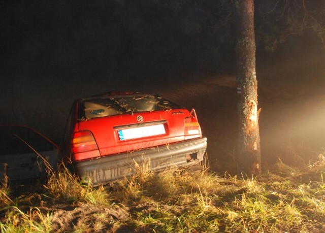Wypadek w Borzyszkowach. 21-letni kierowca był pijany