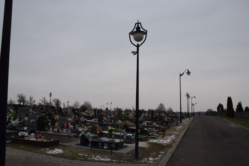 Cmentarz komunalny w Wieluniu. Pochówki w kolumbarium mają być możliwe od stycznia