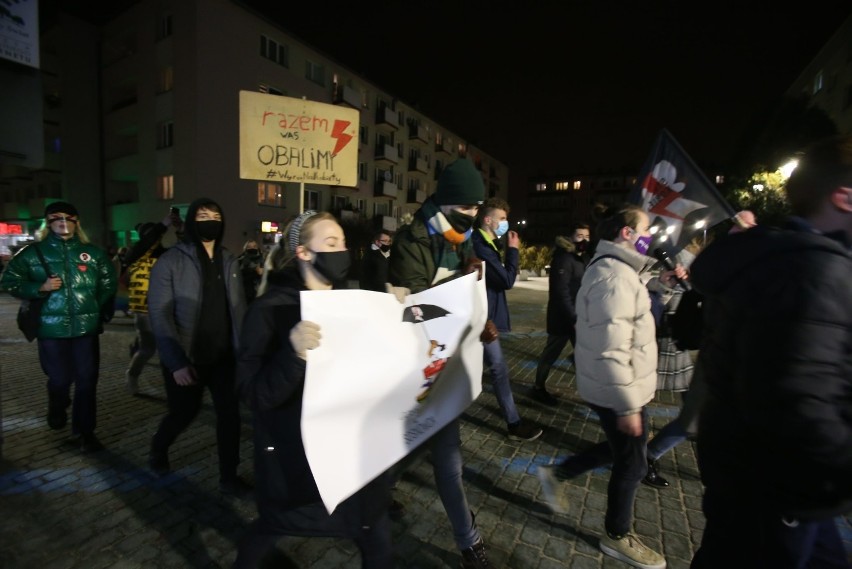 Strajk Kobiet w Dąbrowie Górniczej przeciwko zaostrzeniu...