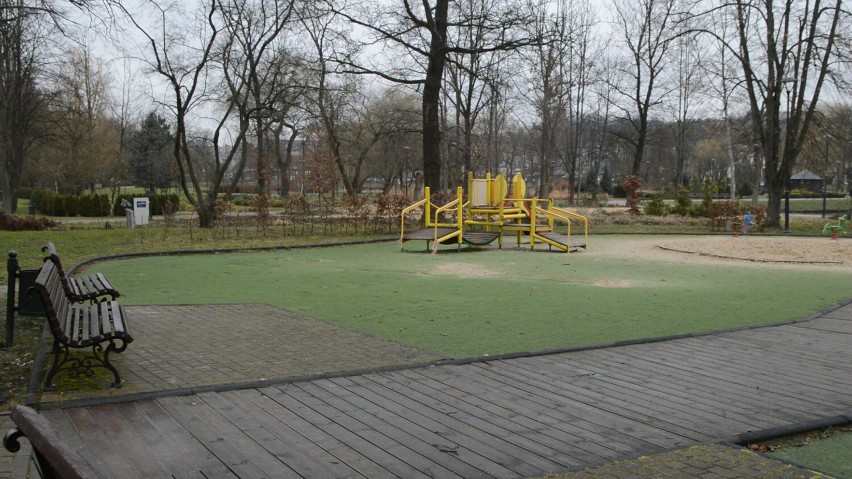 Plac zabaw w chojnickim parku będzie, jak nowy. Prezent na Dzień Dziecka [WIDEO]
