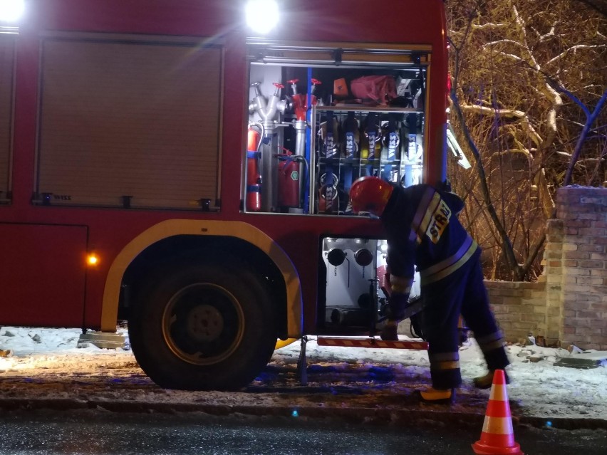 Pożar budynku przy ul. Siemianowickiej w Bytomiu [ZDJĘCIA]