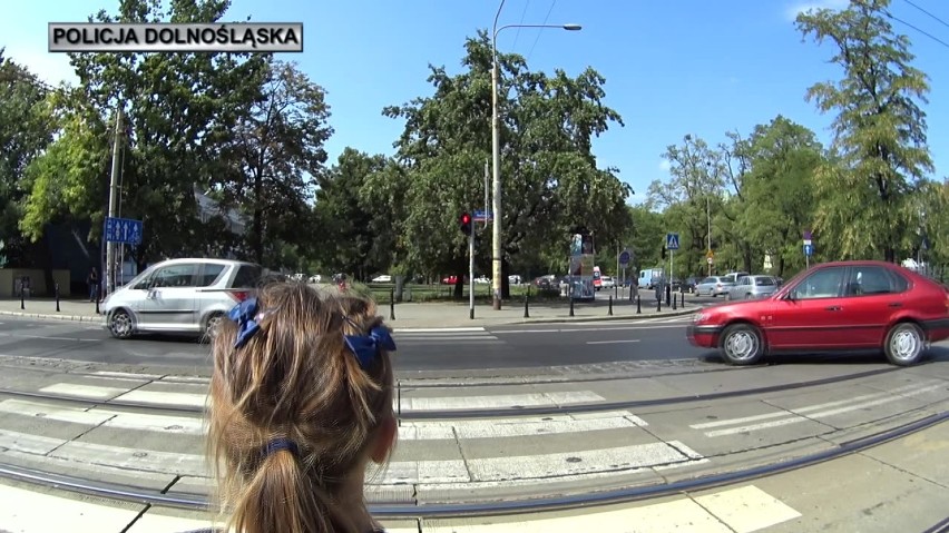 Policja rusza z akcją "Bezpieczna droga do szkoły", warto...