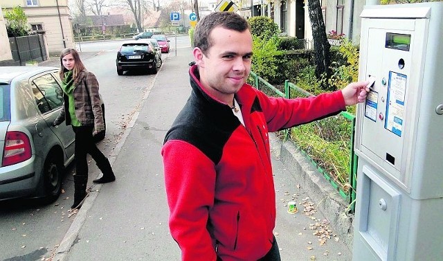 Michał Barski jeszcze nie wyrobił sobie zdania, czy parkomaty to dobry pomysł