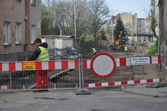 Remont drogi przy ulicy św. Tomasza ruszył już pełną parą