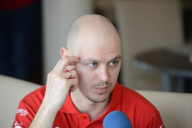 31 marca Jarosław Hampel poinformował, że w maju planuje wrócić na tor.