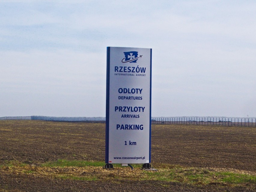 Budowa nowego terminalu na lotnisku Rzeszów-Jasionka (zdjęcia)