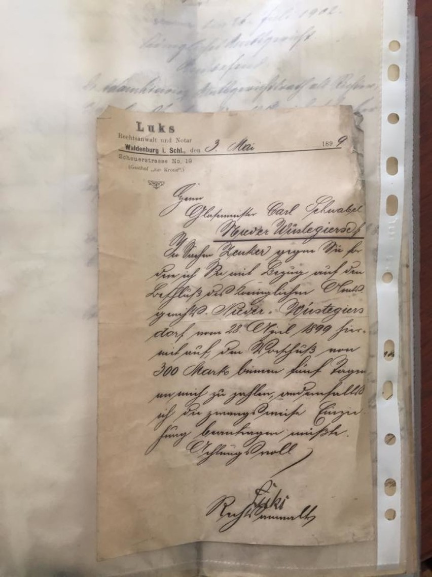 Akty notarialne z przełomu XIX i XX wieku znalezione w...