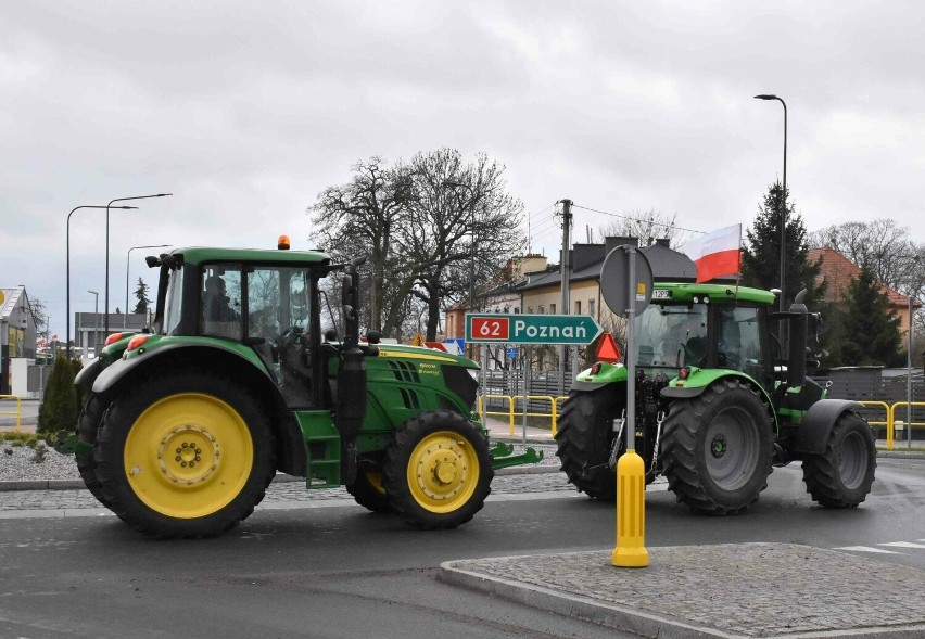 Kolejny etap rolniczego protestu. W Kruszwicy zablokowano...