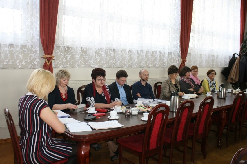 IX sesja rady Gminy Radziejów [zdjęcia]