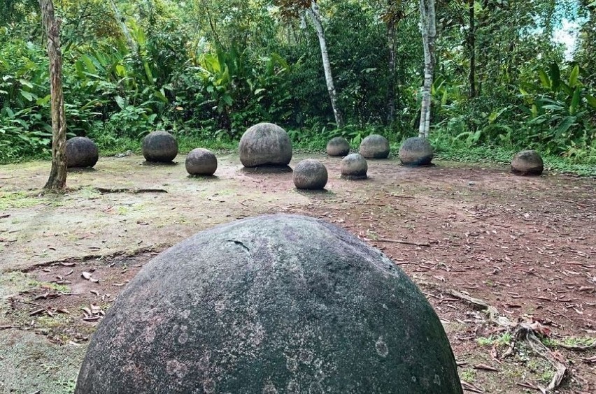Słyszeliście o kamiennych kulach z Kostaryki? - pytają...