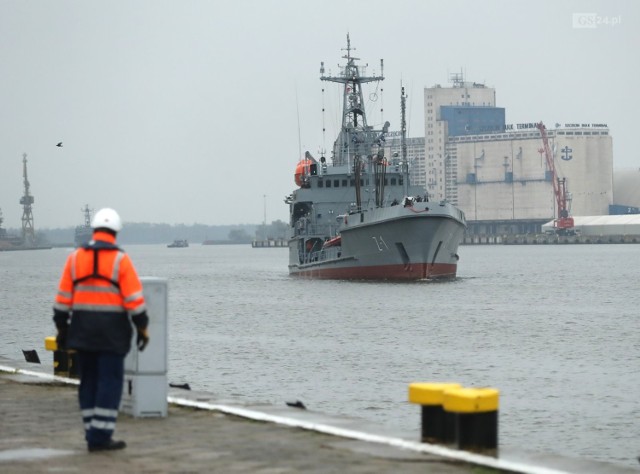 ORP Wodnik, Bałtyk i Pułaski - trzy okręty polskiej Marynarki Wojennej wpłynęły  do Szczecina.