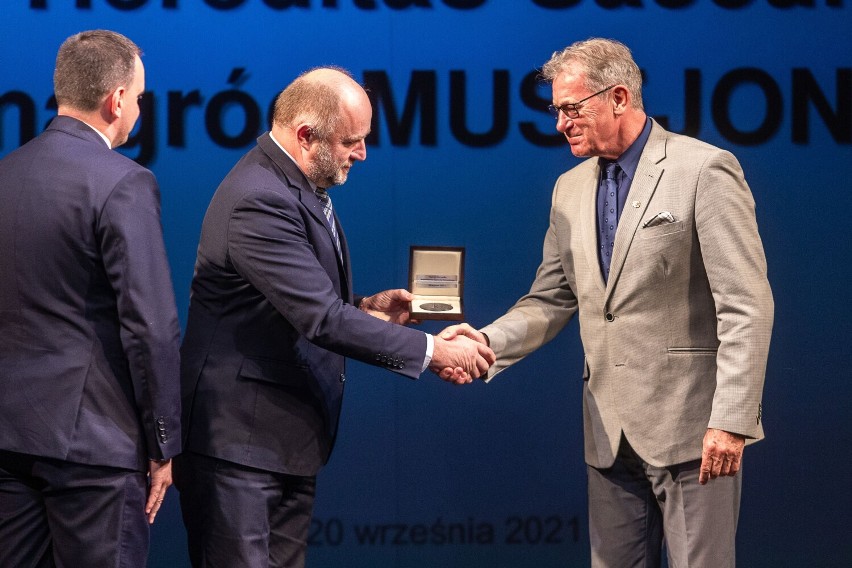 Nagrody i wyróżnienia dla Pałacu Lubostroń oraz Muzeum...