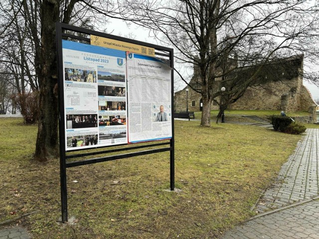 Jedna z 21 nowych tablic informacyjnych została zamontowana w pobliżu Baszty Kowalskiej