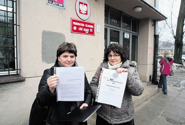 Katarzyna Betka i Beata Pater, mamy maturzystów z XLII LO, w imieniu osób pokrzywdzonych złożyły w prokuraturze przy ul. Ciesielskiej doniesienie o przywłaszczeniu pieniędzy.