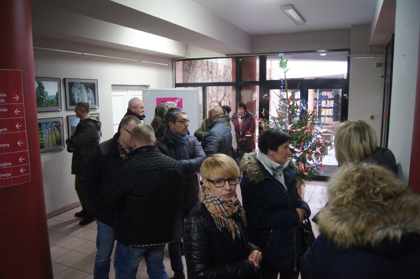 Alarm bombowy w Urzędzie Skarbowym w Radomsku.100 osób ewakuowanych