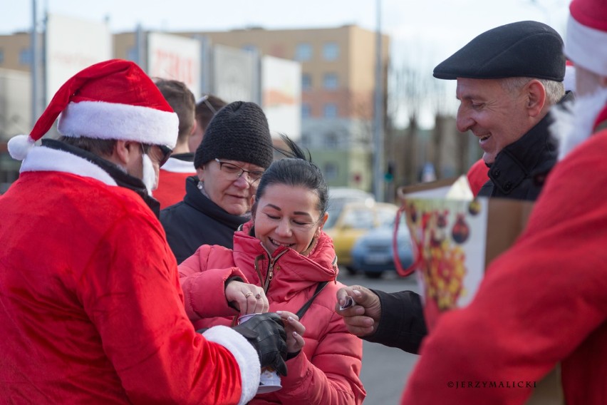 Motomikołaje 2018.  Motomikołaje ze Zwierzyńca w drodze do Domu Dziecka w Kożuchowie [ZDJĘCIA]