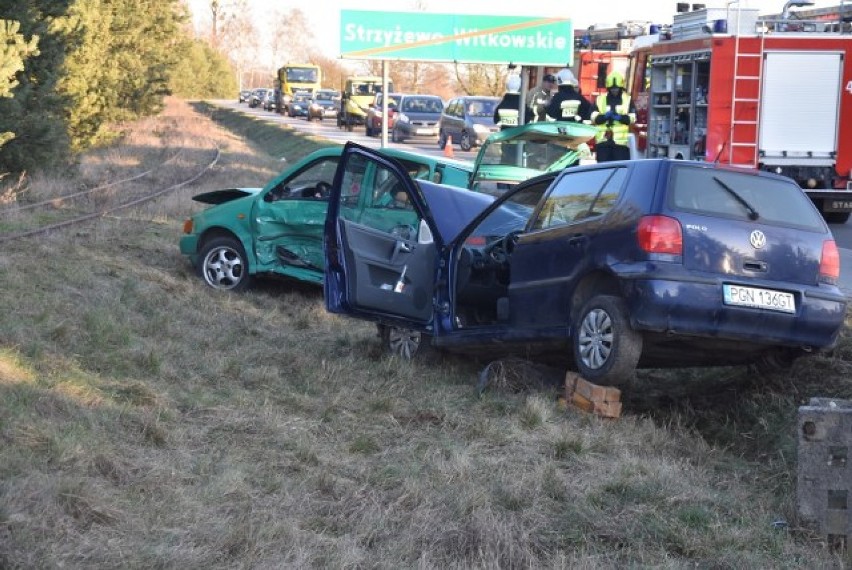 Witkowo: Wypadek na trasie Witkowo-Powidz  - zderzyły się dwa auta osobowe [7.02.2020]
