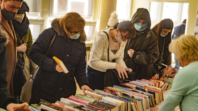 Walentynkowy kiermasz to propozycja inowrocławskiej Biblioteki Miejskiej