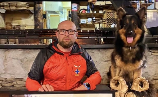 W ostatnich dniach nastąpiła "zmiana warty" wśród psów ratowniczych grupy GOPR z Krynicy-Zdroju.