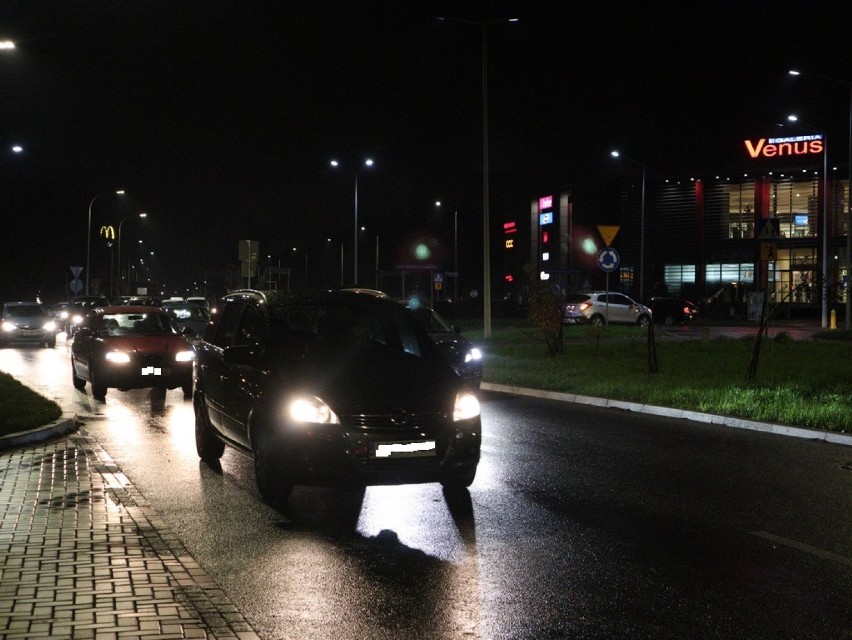 Kolejny dzień protestów w Świdniku. Tym razem manifestujący wyjechali na ulice