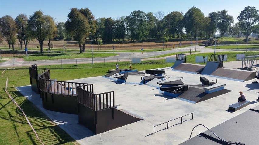 Skatepark w Malborku już gotowy. Sprawdź REGULAMIN i koniecznie go przestrzegaj