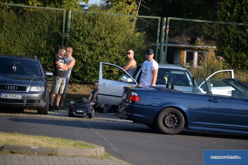 Fury z Włocławka i Okolic. Spotkanie fanów motoryzacji na parkingu przy Hali Mistrzów [zdjęcia]