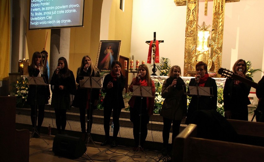Radosne śpiewanie w zielonogórskim kościele [zdjęcia]