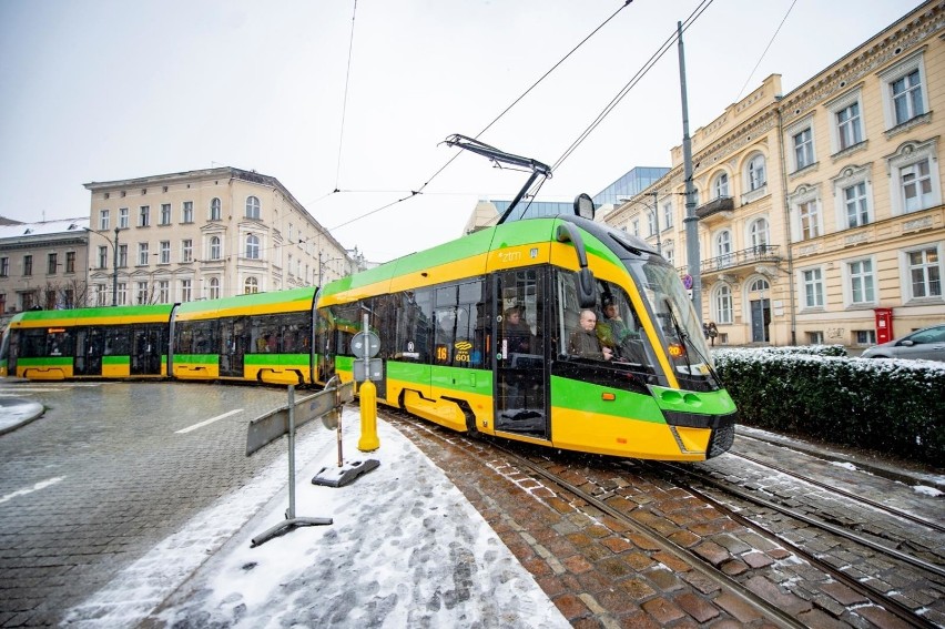 To najnowszy tramwaj MPK Poznań. Na razie po stolicy...