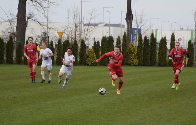 W ostatniej, 42. kolejce BS Leśnica 4 Ligi Opolskiej większość drużyn grała już jedynie o honor. To sprawiło, że w wielu spotkaniach dominował ofensywny futbol i oglądaliśmy naprawdę dużo bramek.